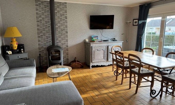 Bernieres-sur-Mer House | Le Rivage, House with garden near the sea