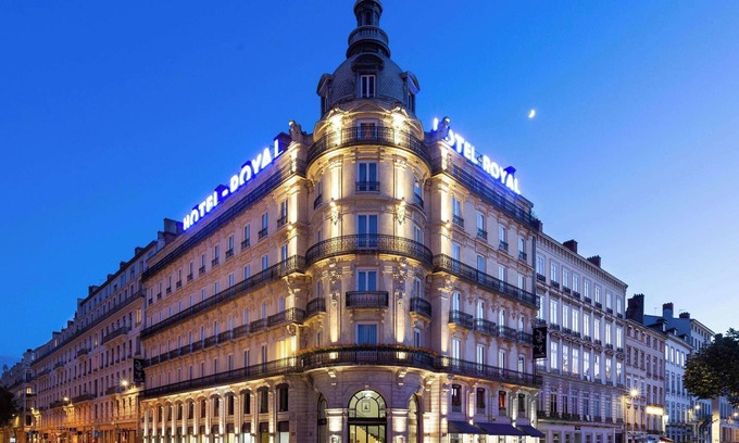 Bellecour - Hotel Dieu Hotel | Le Royal Hotel Lyon - MGallery Collection