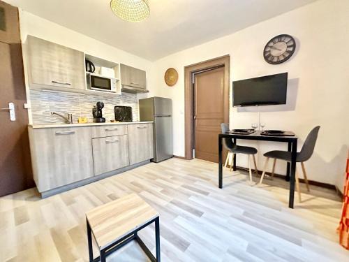 Limoges Apartment | Le Safari, central et cosy