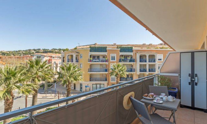 Sainte-Maxime City Centre Apartment | Le Sextant