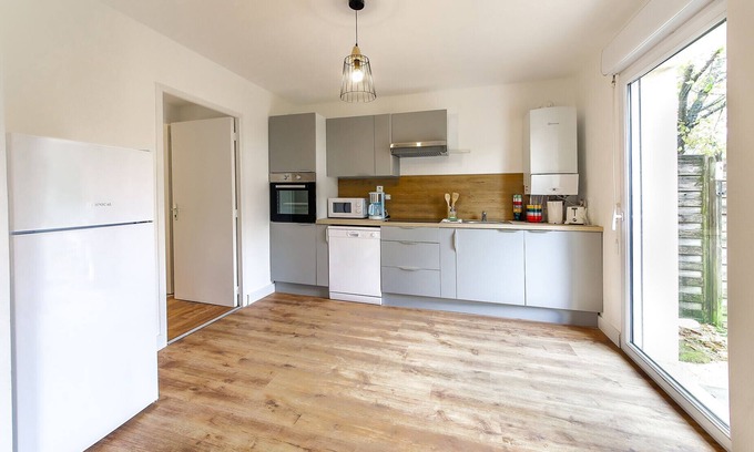 Belle-Beille House | Le Soleil Levant - T6 proche centre