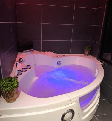 Margnolles - Rhone Apartment | Le spa des canuts
