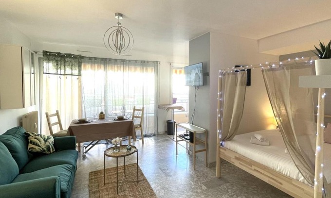 Menton Apartment | Le St Pierre, joli T1 central à 2 minutes des plages