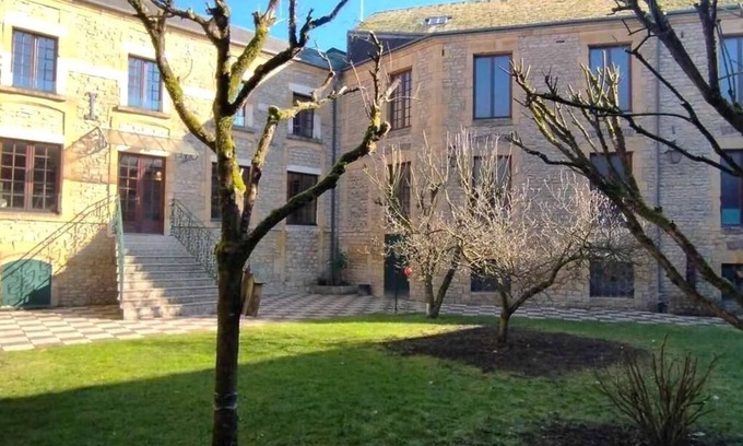 Sedan Apartment | LE TEMPS SUSPENDU - SEDAN