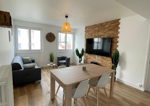 Clermont-Ferrand Apartment | Le Zen - Wifi - Netflix - 3 chambres - Parking