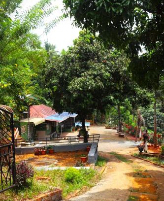 Talipparamba House | LE3HVALLEYS Homestay