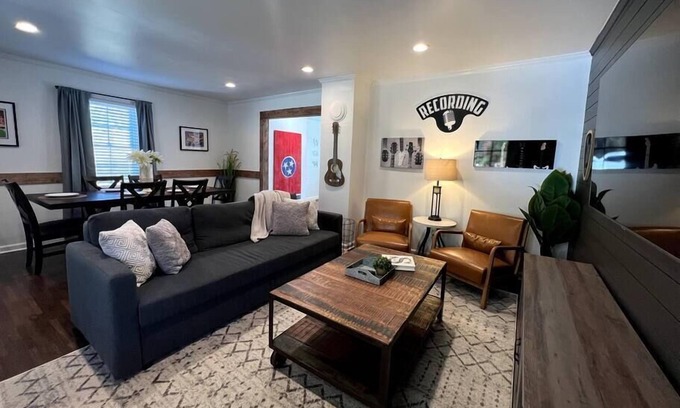 Thompson's Station House | Lead Me Home - Johnson - Retreat