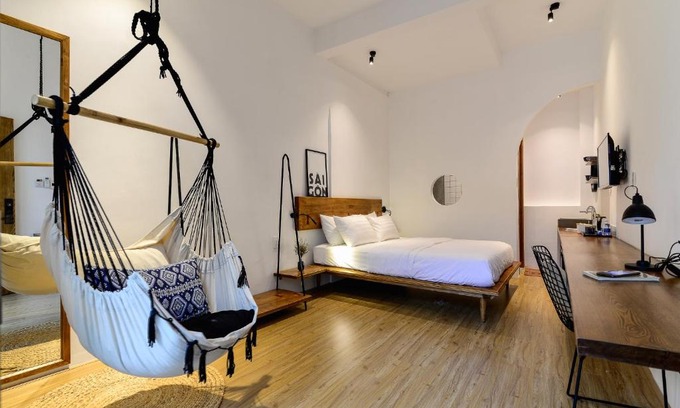 Phuong 6 Hotel | Leaf Signature Hotel - Lá Group