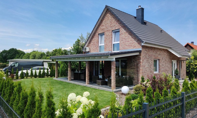 Usedom House | Leaf&Stay vacation home on the idyllic island of Usedom with optional wallbox