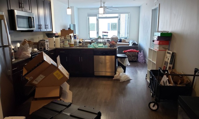 Clifton Heights Apartment | Lease Takeover in Private Room in 2B/2B Apt in Cincinnati, OH