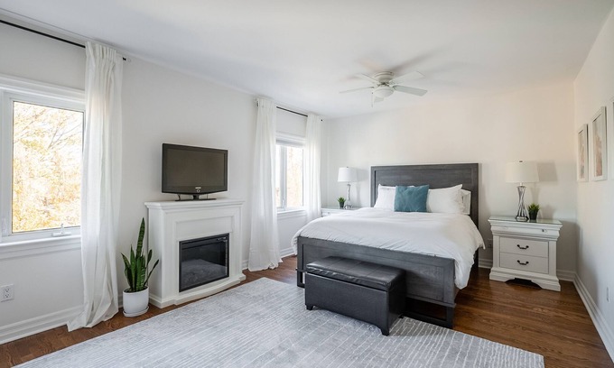 East York House | Leaside Retreat - spacious family home with hotel style amenities