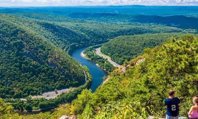 Shawnee On Delaware Resort | Leave your worries at the door!
