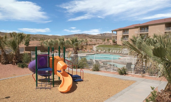 St. George Resort | Leave your worries at the door!
