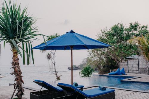 Mushroom Bay Cabin | Lebaoh Nusa Cottage