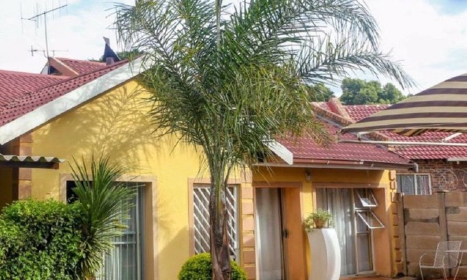 Centurion Bed & Breakfast | Lecawi Guest House