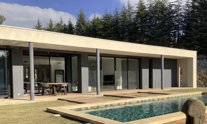 Venasque Villa | Leden Roc, Villa Design 220 m2