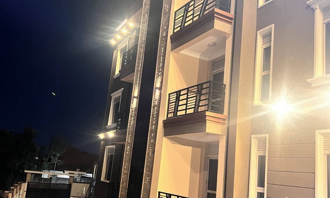 Bukoto Bed & Breakfast | Lee Villas