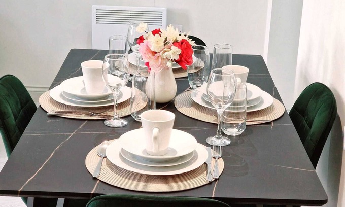 Leeds Apartment | Leeds City Escape - Stylish Apartment