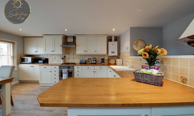 New Forest District Apartment | Leeward House