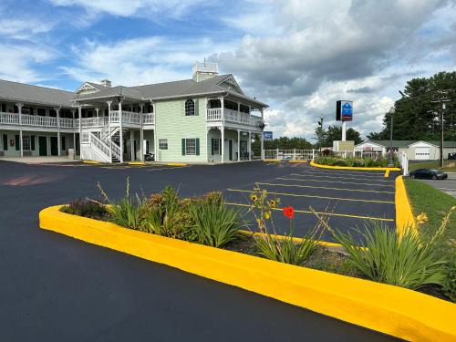 Cookeville Hotel | Legacy Inn - Cookeville