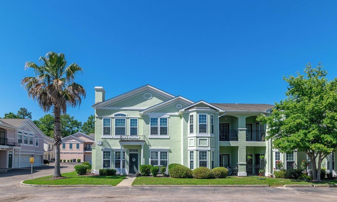 Gulfport Villa | Legacy Villa 506 - 2 bedroom 2 bath with garage in beachside neighborhood