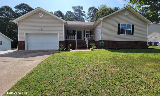 Lupton City House | Leisure Time is a stylish, comfy home that you will enjoy