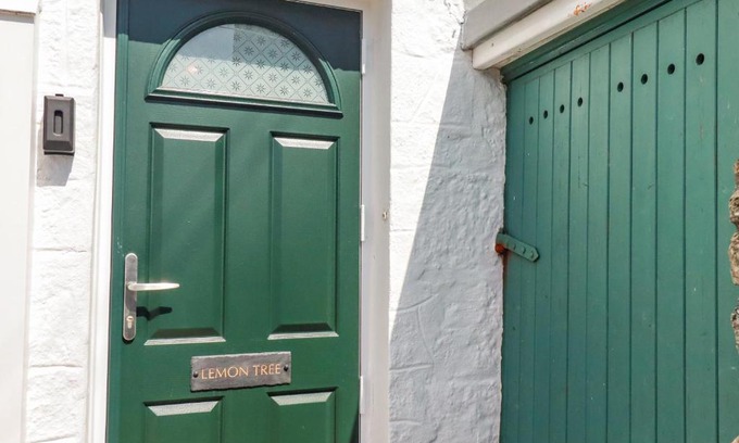 Mylor Bridge Apartment | Lemon Tree