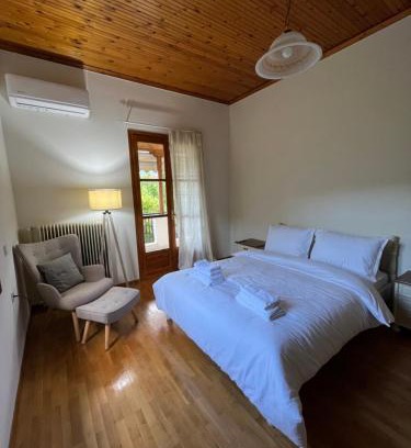 Leonidio House | Lemon Tree House