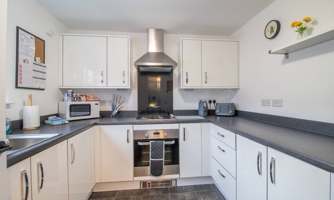 Falkirk House | Lendrick House - 3 bedroom home
