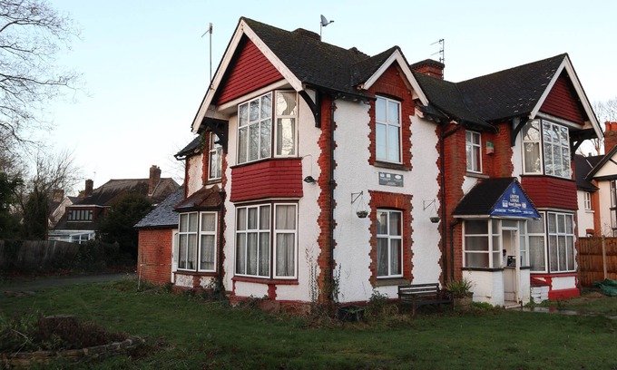 Horley House | Lenton Lodge Guest House