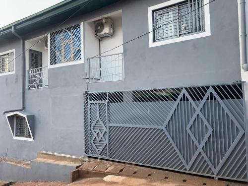 Yaounde Apartment | Les appartements meublés BELLE & BEAU à Yaoundé derrière la mosquée