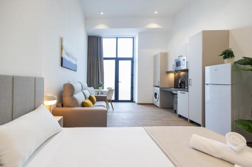 Montolivet Apartment | Les Arts Plaza by Concept Flats