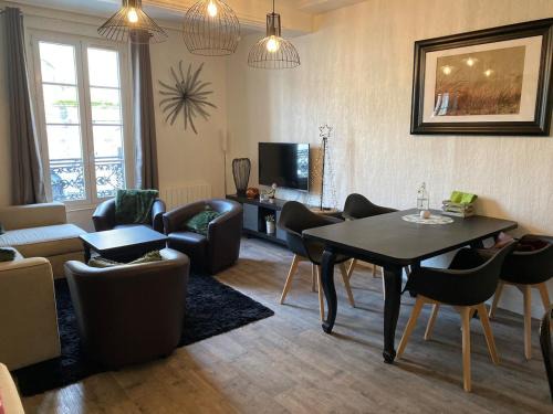 Rouxmesnil-Bouteilles Apartment | Les bains le 23