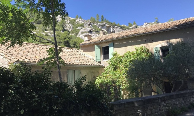 Les Baux-de-Provence House | Les Baux de Provence: authentic house with view in Provence (Alpilles)