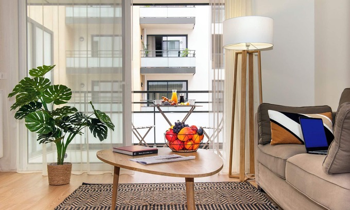 Quartier Saint-Clement - Jardin des Plantes Apartment | Les Boréales – Appart’hotel & Restaurant