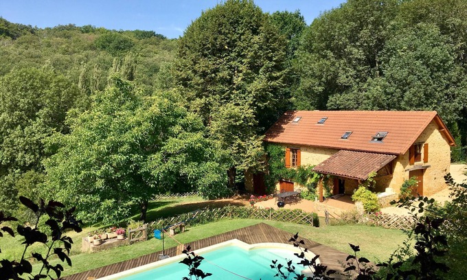 Saint-Pompont House | Les Brandes - Two delightful stone cottages, with huge garden and private pool.