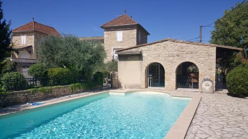 Cornillon Apartment | Les chênes verts