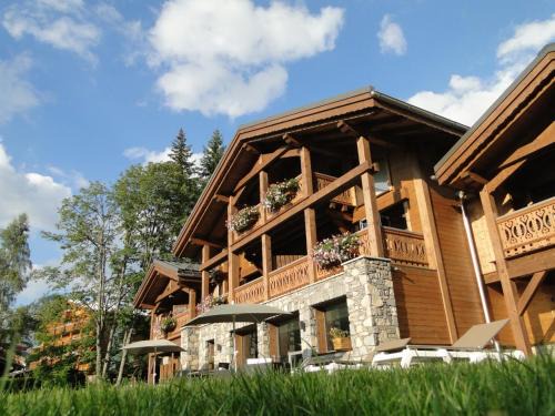 Les Gets Ski Chalet | Les Chalets d'Adelphine & SPA