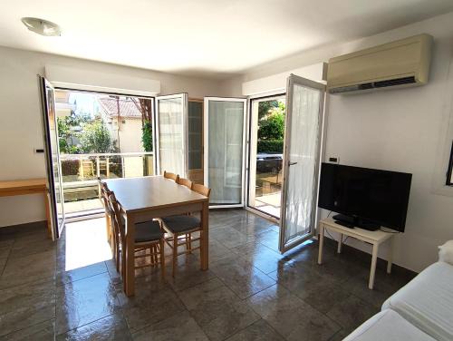 Roquebrune-Cap-Martin Apartment | Les Clementines