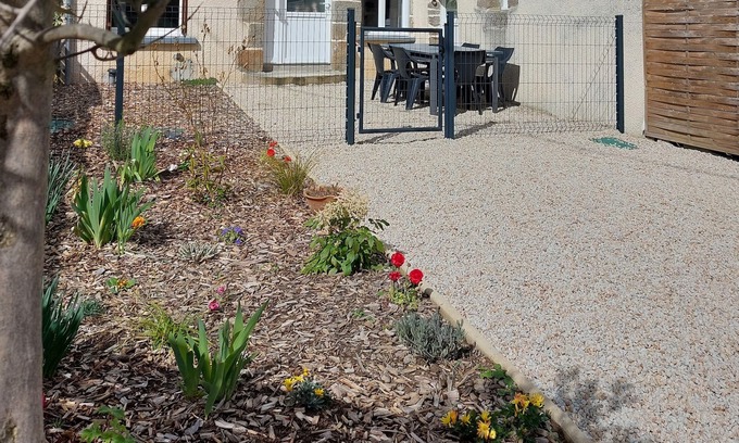 Bonnemain House | Les gîtes de Denise, with fireplace in the heart of romantic Brittany