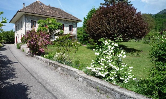 Mouxy House | LES Glycines - AIX LES Bains