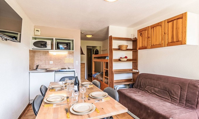 Les Boisses Apartment | Les Olympiques (Tignes 1800) by Interhome