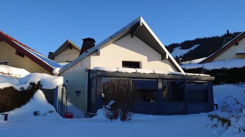 Metabief Ski Chalet | Les pagotins de Garance, Chalet chaleureux Chat Gris, cosy et classé 3 étoiles