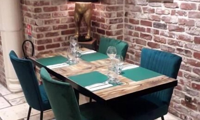 Montreuil-sur-Mer Hotel | les remparts