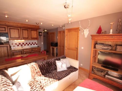 Bisanne 1500 Apartment | Les Saisies: 3 pièces cosy, 2 sdb, balcon, parking, 6 pers - FR-1-293-78
