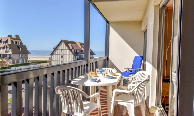 Tourgeville Apartment | Les Terrasses de Tourgeville by Interhome