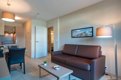 Concarneau Apartment | Les Thermes 406 - Appt avec piscine partagée