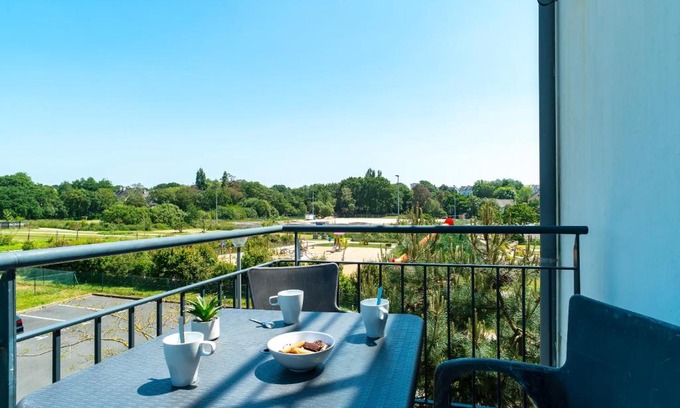 Concarneau Apartment | Les Thermes 421- Appt pour 4 avec piscine partagée