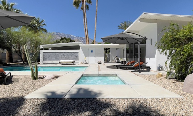 Racquet Club Estates House | Les Trois Palmes - Modernized home featured twice on Palm Springs Modernism tour