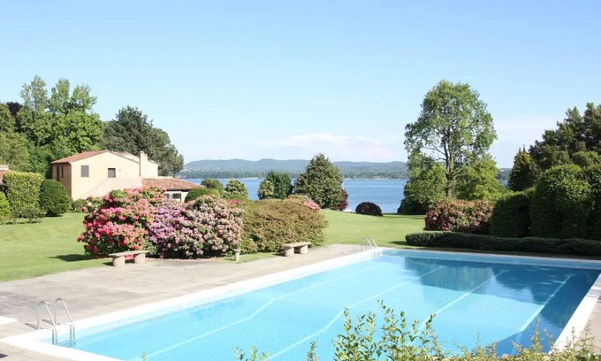 Lesa Apartment | Lèsia Oasis - The House on the Lake - beach and pool